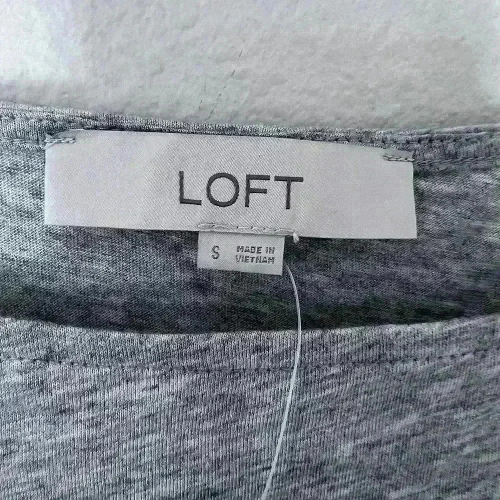LOFT Gray Pullover Size Small Slit Sleeve Lightweight Black Grey Contemporary - Picture 4 of 6